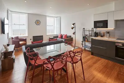 Image de Host & Stay | Number Ten @ Carlill