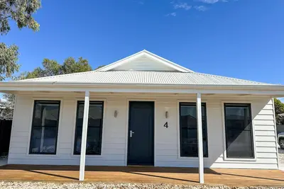 Image de The Sandbar - Long Beach Coastal Retreat.