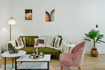 Image de CozySuites Glendale by the stadium w/ pool! 10