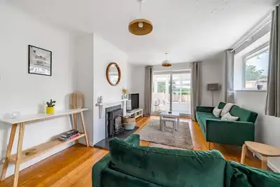 Image de Modern Spacious 3br Bungalow  Parking  Oxford - Pass the Keys