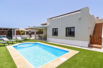 Image de Villa Caleta Sunrise by Villa Plus