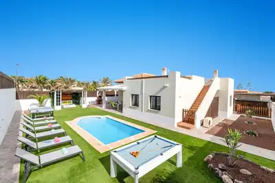 Image de Villa Caleta Del Sol by Villa Plus
