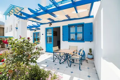Image de Maison de vacances 'Livadia Beach Suite' avec vue sur la mer, Wi-Fi et climatisation