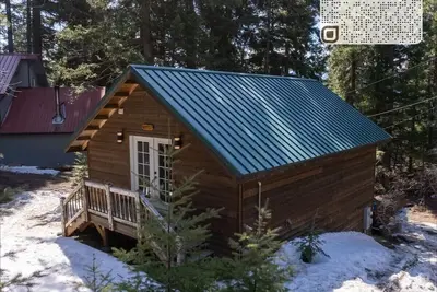 Image de Sunny Pines · Escape to the Sunny Pines Cabin