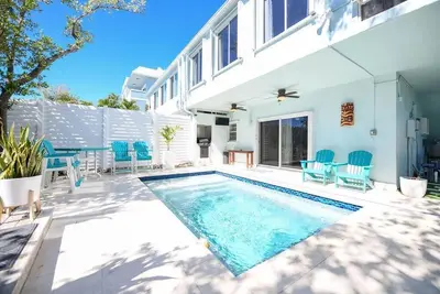 Image de Pet Friendly 2 Bedroom in Venetian Shores Sleeps 10