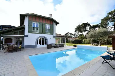 Image de Villa berges landaises location vacances spacieuse Villa avec piscine chauffée capbreton