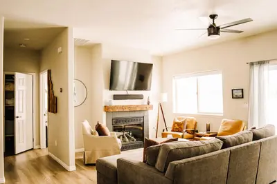 Image de New 3King beds/2 bath, views, near Tamarack, Lake Cascade, kids/pet-friendly,