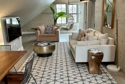 Image de Great Location! Cozy Two Bedroom Apartment in the Heart of Middlebury