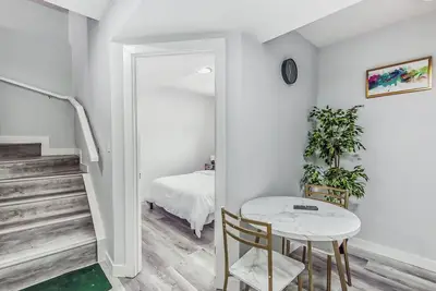 Image de Bright 2-bedroom Suite