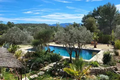 Image de Joli appartement indépendant avec piscine dans le Var