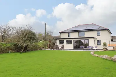 Image de High Park House, pet friendly, character holiday cottage in Helston