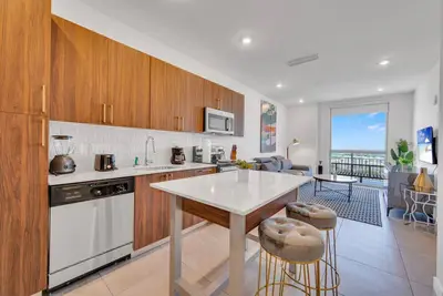 Image de Modern 2 Bed Mins from Brickell W/ Free Parking