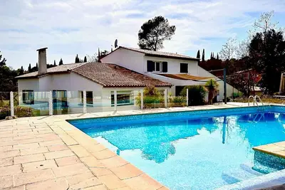 Image de Entre mer et montagne - Piscine - Jacuzzi - Magnifique maison moderne
