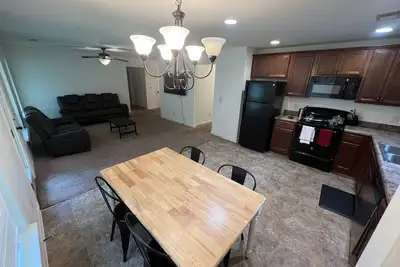 Image de Single-story Four-bedroom House