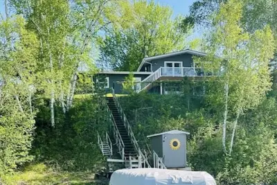 Image de Beautiful Lake Carlos Home on the Alexandria Chain of Lakes