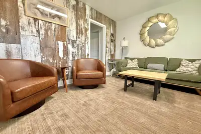 Image de Downtown Arcata Stylish Apt