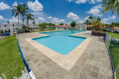 Image de 3-bedroom Apartment in Ground Floor Condominium