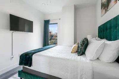 Image de 2 bedroom 2 bath - Free Parking.