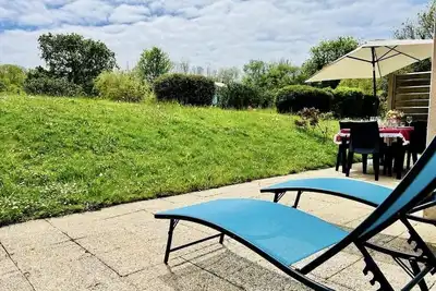 Image de Maison à Morgat en Bretagne piscine chauffée à 800m de la mer.