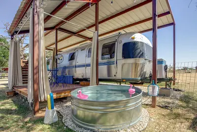 Image de Unique Farm Experience in Airstream Close to Town