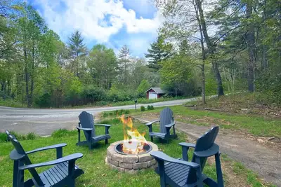 Image de Happy Hiker, Nearby hiking, New Firepit, Modern renovation, Dog Friendly