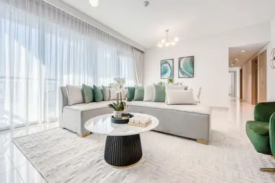 Image de Radiant 3br W/ Assist Rm at Harbour Views Tower 1 by Deluxe Holiday Homes