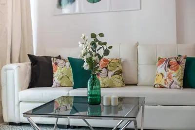 Image de Full Marina and Ain Dubai Wheel View 1br at The Point Dubai Marina by Deluxe Holiday Homes