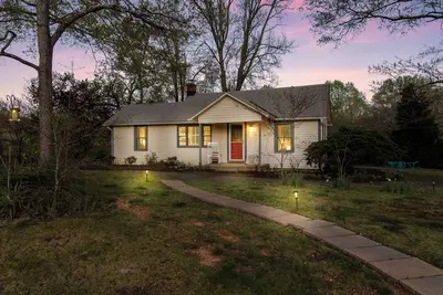 Image de Country Cottage with Modern Amenities