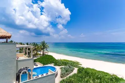 Image de Four Bedroom Beach Front Villa