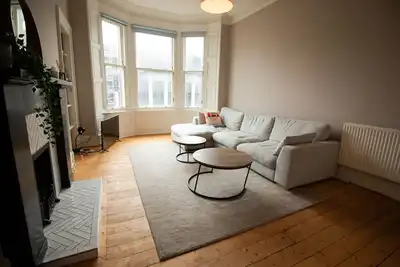 Image de Bright and spacious Georgian flat in New Town