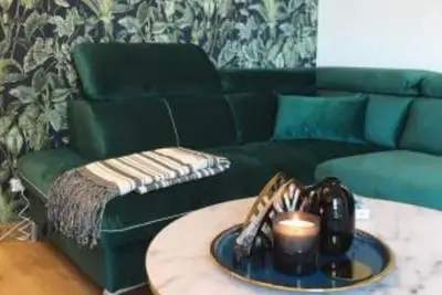 Image de Beautiful and comfortable apartment with the lake view