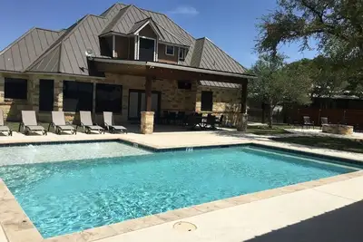 Image de Tatanka @ Frio Premier Rental Homes