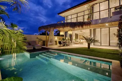 Image de Villa Nueva Expectacular. Vive Bingin Beach! ! Trona, Cuna, Bañera Gratis