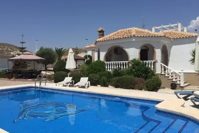 Image de 3 Bedroom Villa with Gardens and Private Pool