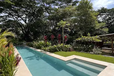 Image de Feeling Trees Jungle Lodge-Casa Caracoles walking distance to the beach