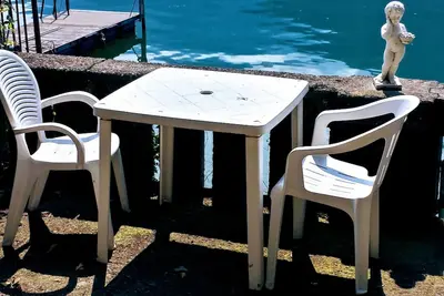 Image de Apartment in villa Le Palme directly on the lake of Lugano
