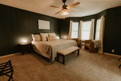 Image de The Modern Georgian - 6 min to I95, 3 Bd-2 Ba