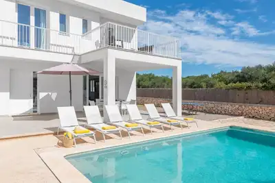 Spectaculaire Villa Marianella Gris au bord de la mer