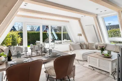 Image de Lounge by the sea - wood-burning stove, shower, 2 terraces, awning, barbecue, washing machine