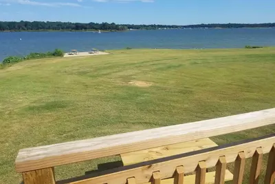 Image de Lake Texoma Lakefront Cabin - The Willows