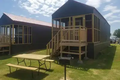 Image de Lake Texoma Lakefront Cabin - Knotts Landing