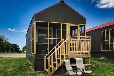 Image de Lake Texoma Lakefront Cabin - Call of the Wild
