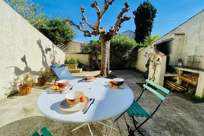 Image de La Maison des Sauges - Maison de village avec Jardin à 500m de la plage