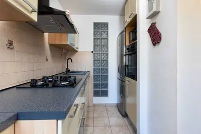 Image de Enjoy the elegant decoration of this accommodation in the city center.