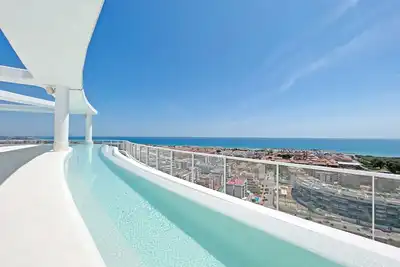 Image de Global Properties: Apartment with terrace and views of the Mediterranean coast