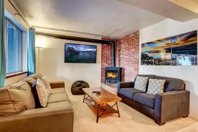 Image de Spacious Lakeview Heavenly Mountain Family Escape