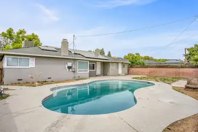 Image de Fresno House Pool Foosball 2 Car Garage 5 Bed/3 Bath