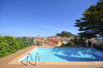 Image de Location appartement avec piscine au centre de Begur