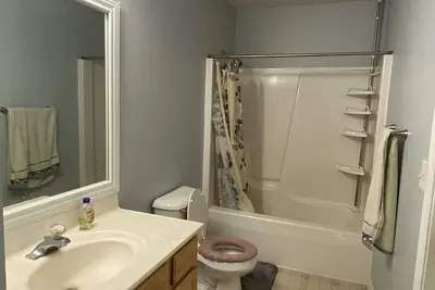 Image de Townhouse for family up to 6 people, 10 minutes drive to Uiuc.