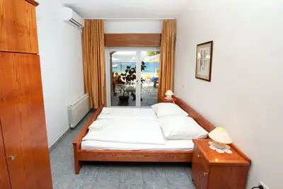 Image de Garçonnière prés de la plage Slatine, Ciovo (As-10435-a)